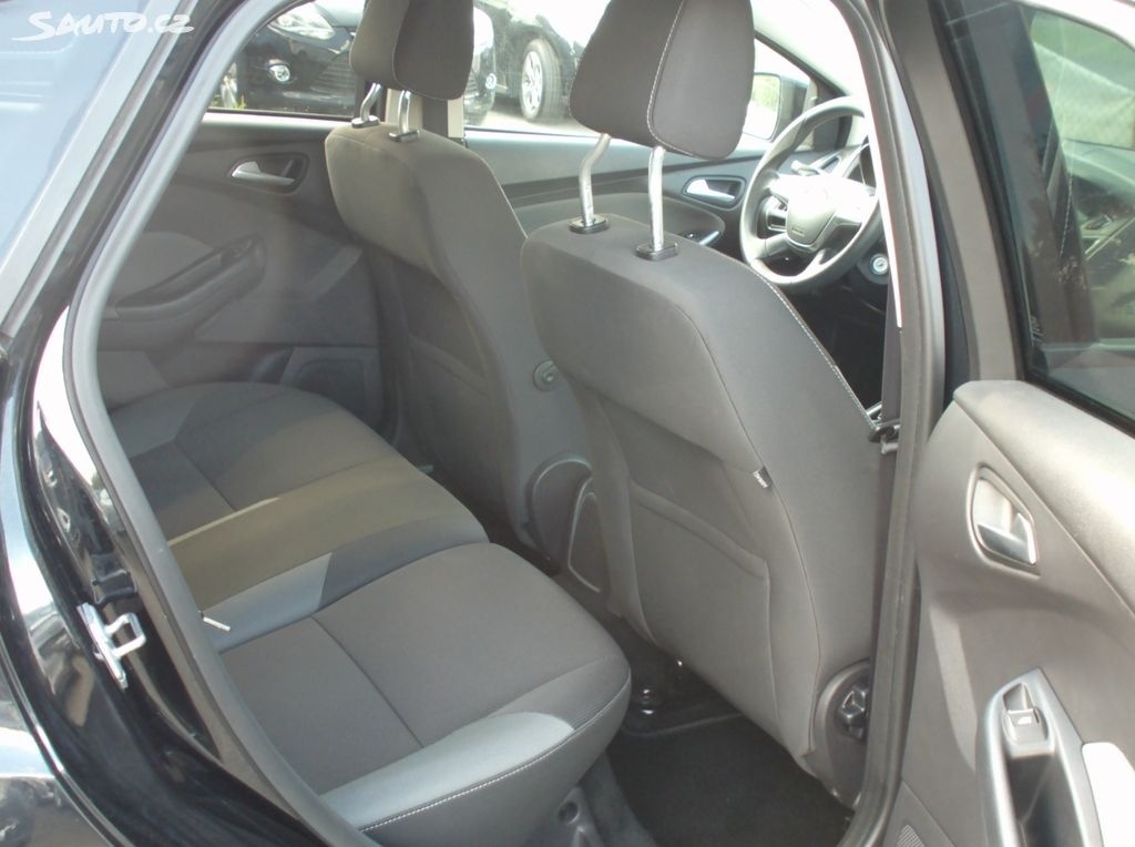 Ford Focus, 1,6 16V 92Kw bez turba,park.senzory,vyhř.sed. - 14