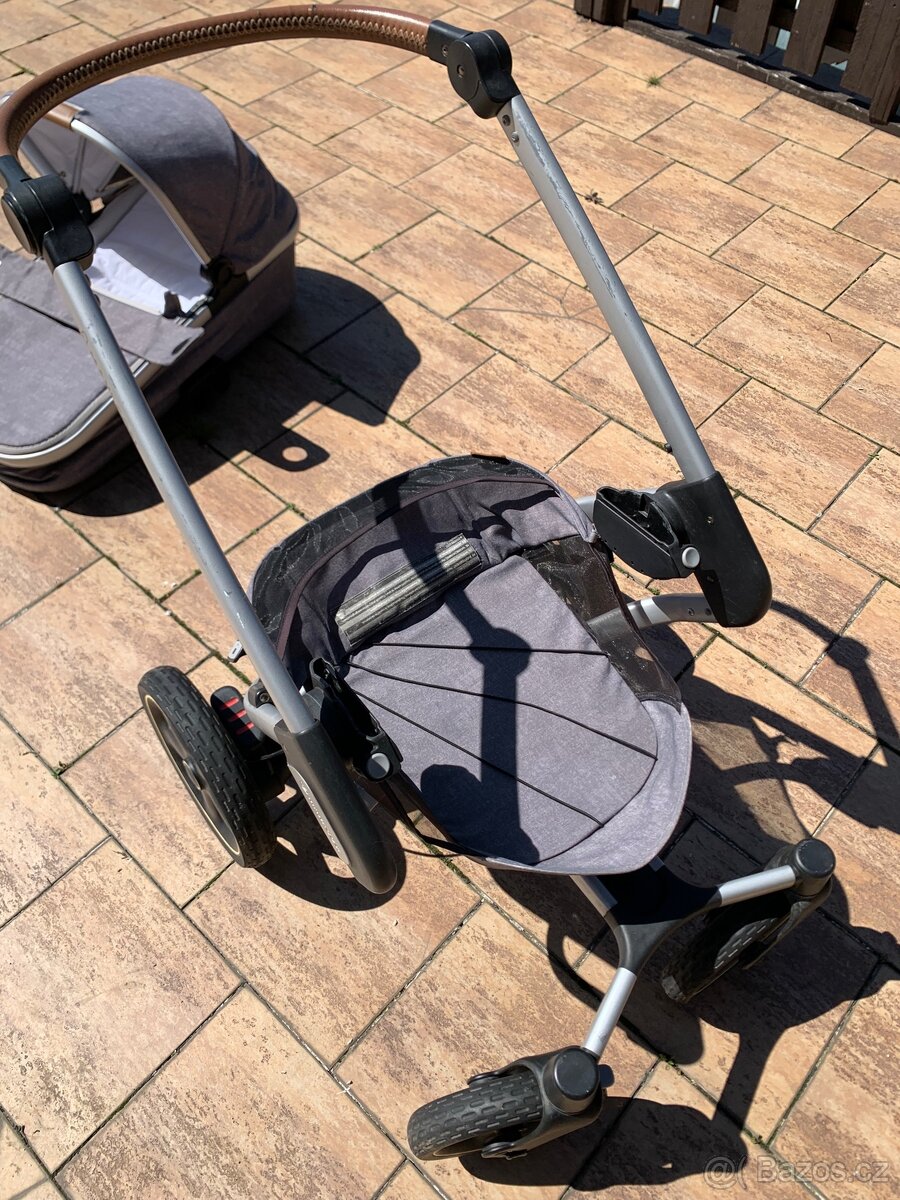 Kočárek Maxi-Cosi Nova 4 Nomad grey - 14