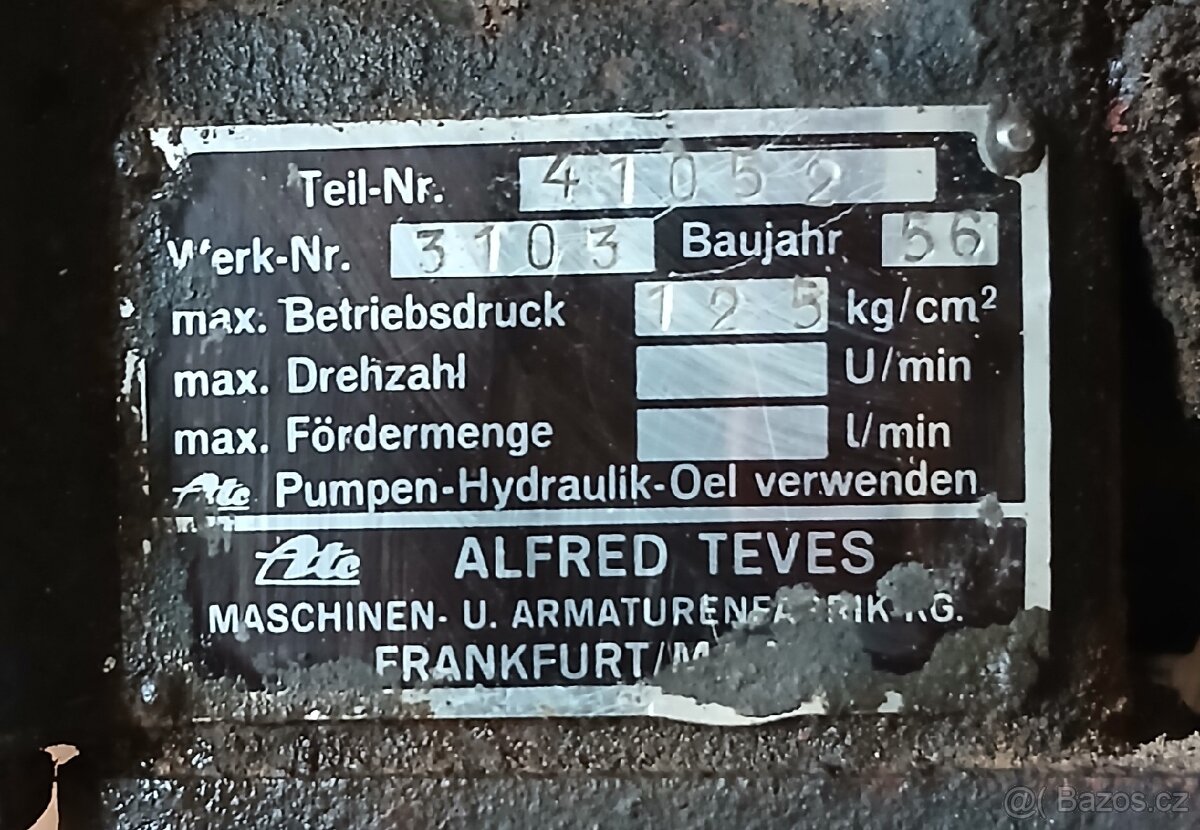 Prodám závaží Zetor25,díly na traktor - 14