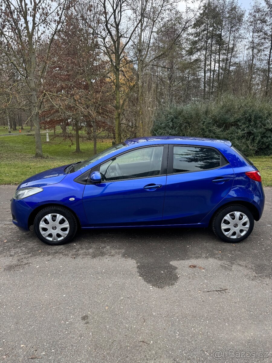 MAZDA 2 - 1,4 16V 5 dveří - 14