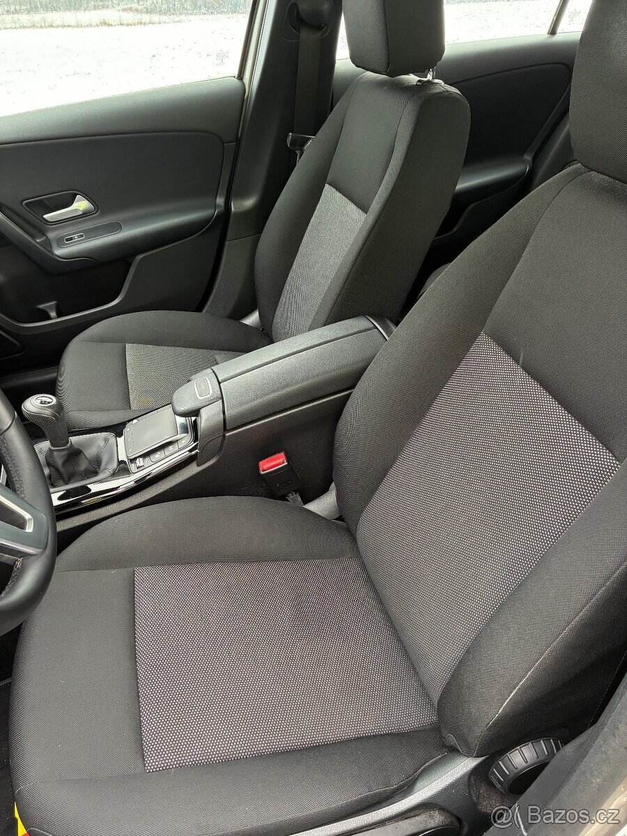 Mercedes-Benz třídy A160 - 14