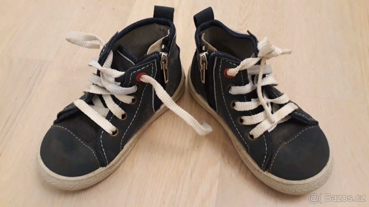 8x dětské botičky vel. 23. - 14