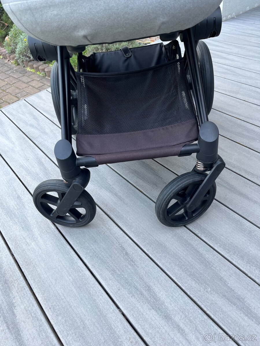 Hluboká korbička Cybex Priam Lux KOI a podvozek - 14