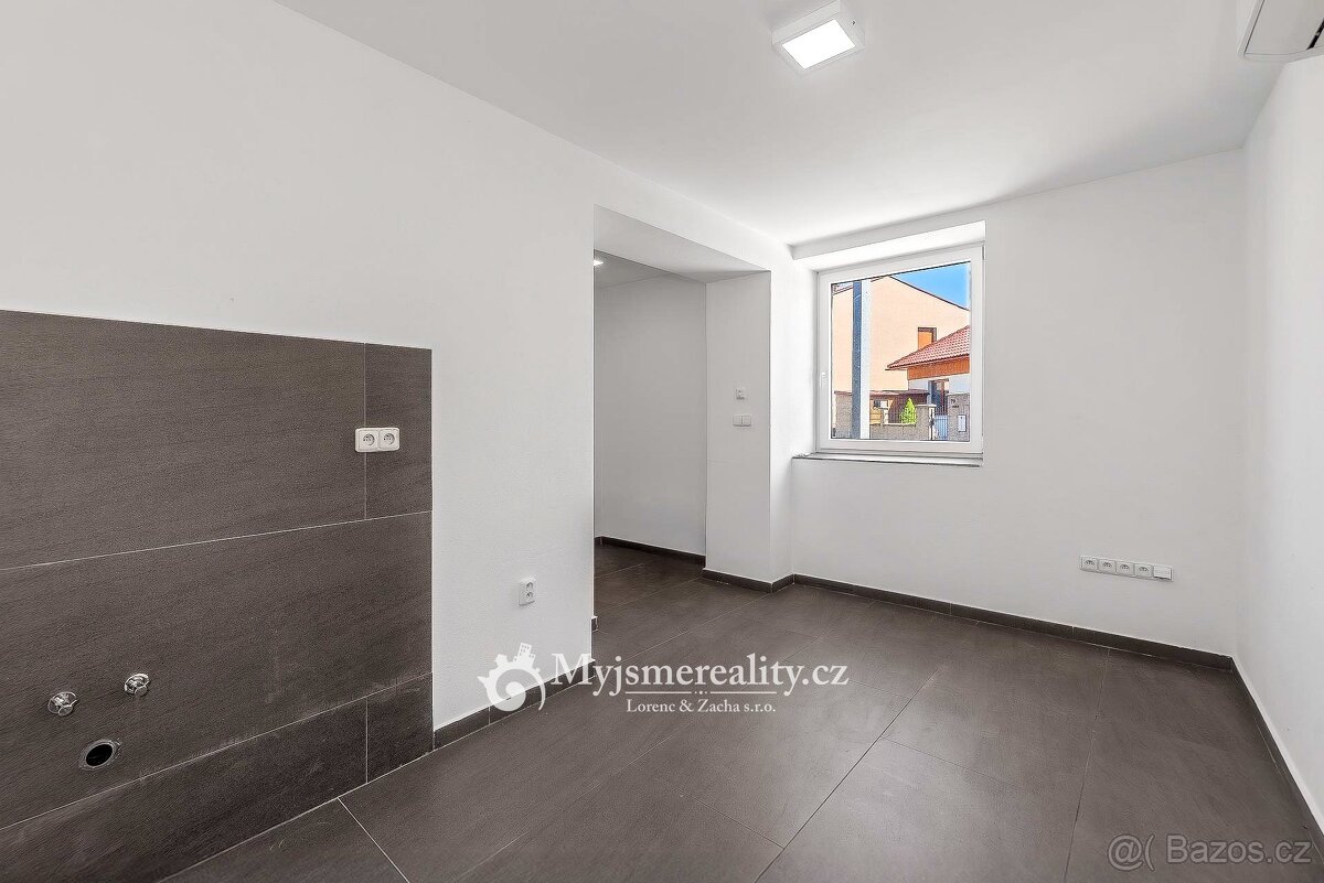 Prodej pizzerie 114 m², Kuchařovice, Znojmo, ev.č. LU2521 - 14