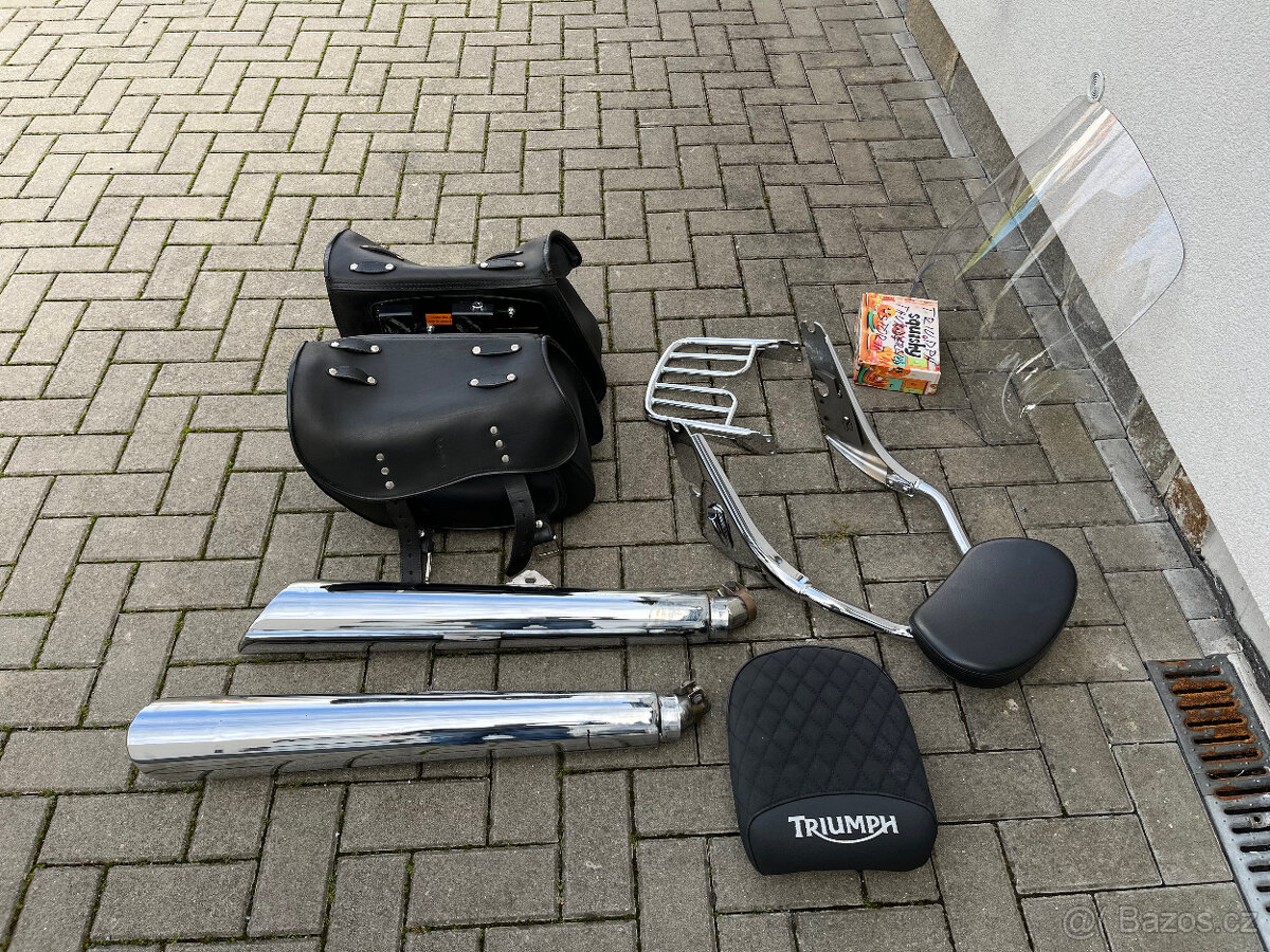 Triumph Thunderbird Storm - 14