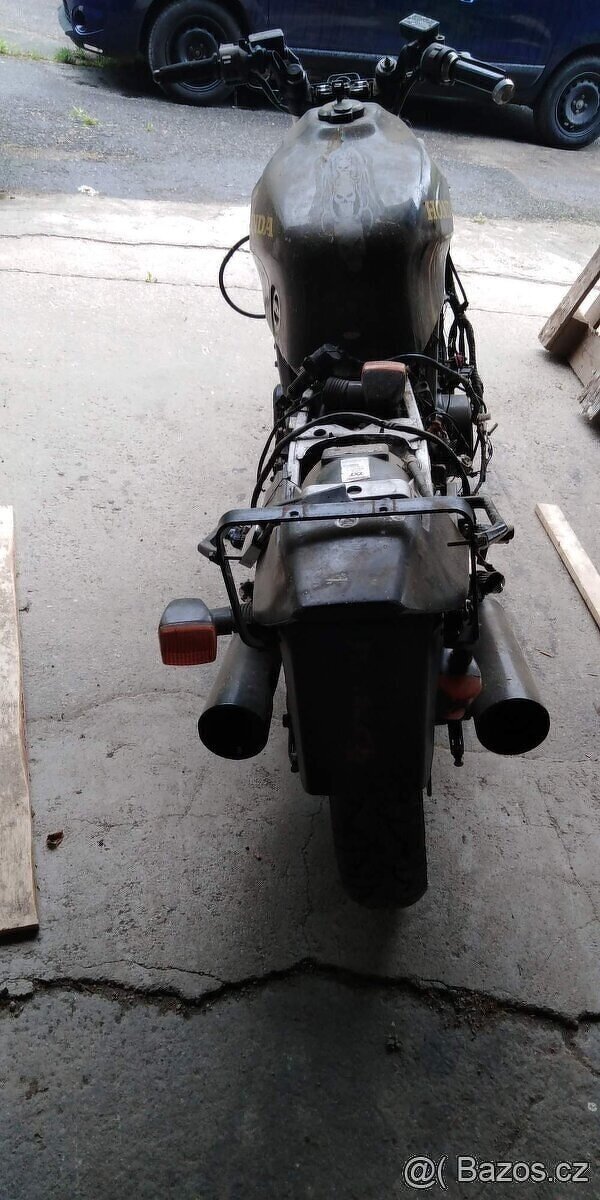 Honda vf1000 f s doklady na opravu - 14