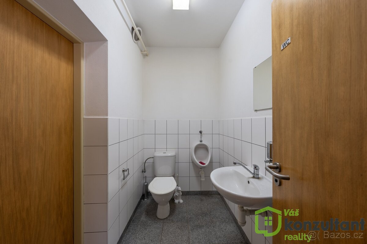 Pronájem komerční pozemek se zázemím , 2254 m² - Třebíč - No - 14
