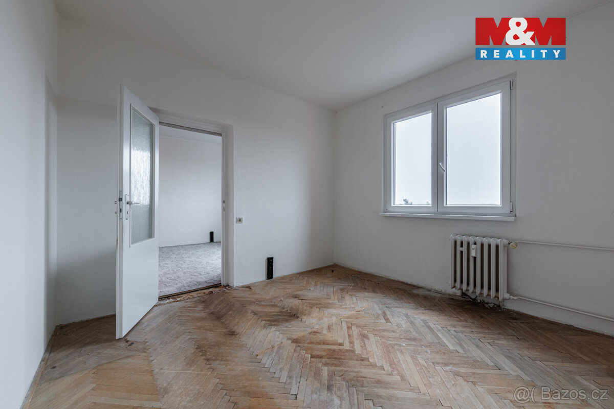 Prodej bytu 3+1, 58 m², Nová Role, ul. Chodovská - 14