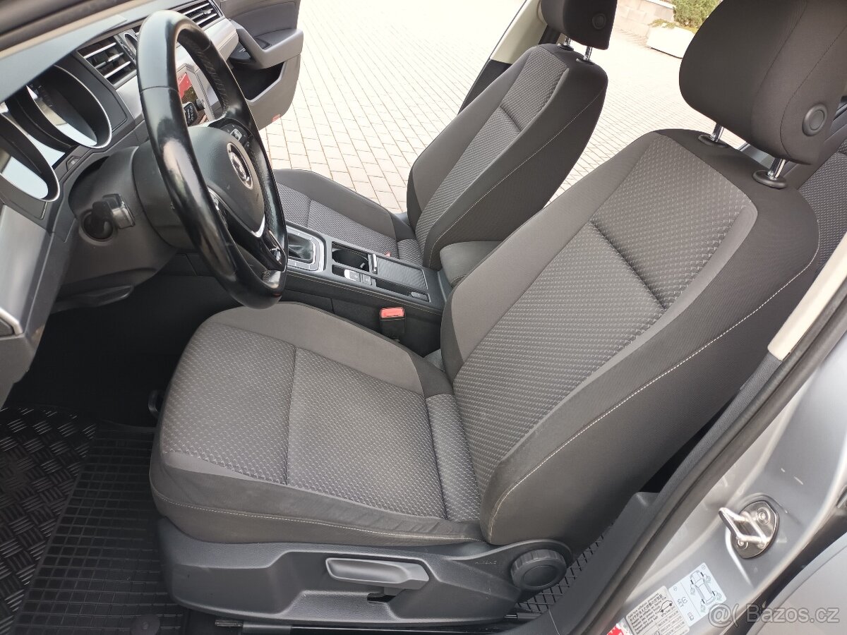 Volkswagen Passat 2,0 TDI,110KW,MANUÁL,NAVI, - 14