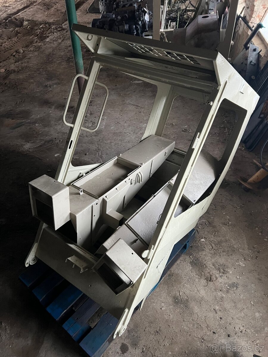 Locust 750 - 14