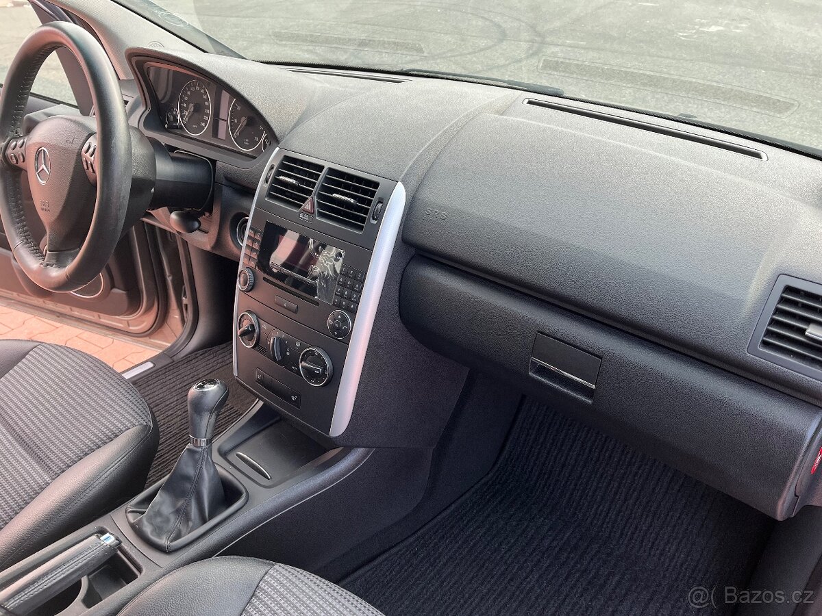 Mercedes-Benz A 170 Avantgarde - 14