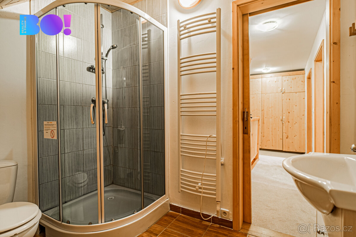 Prodej dvou samostatných roubenek, Dolní Morava - 14