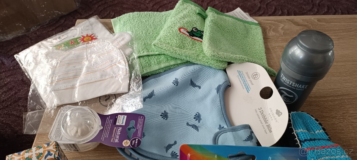Potřeby pro miminko., povlečení, lahvičky hnízdečko,ple a d. - 14