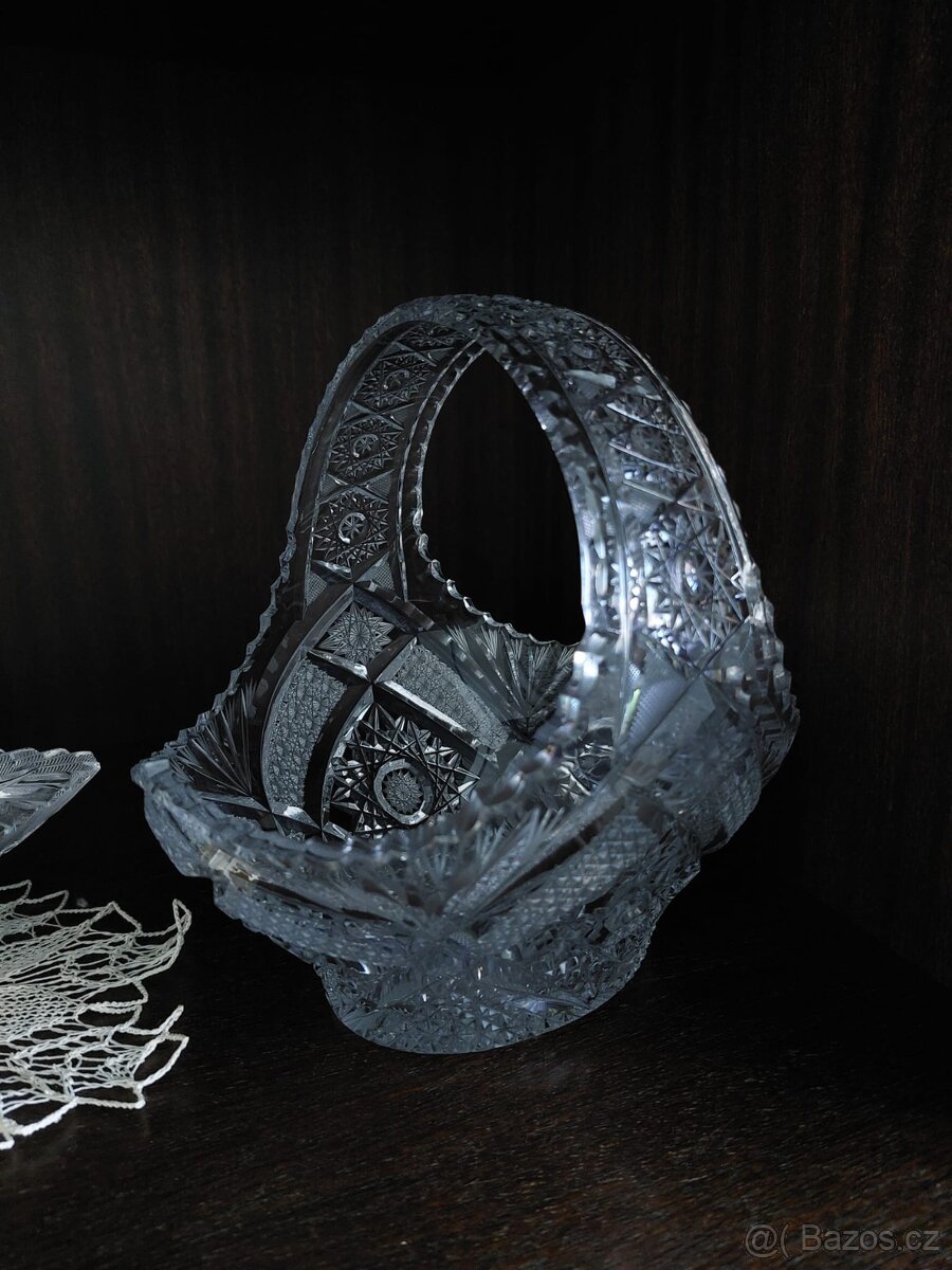 Porcelán a broušené sklo - 14