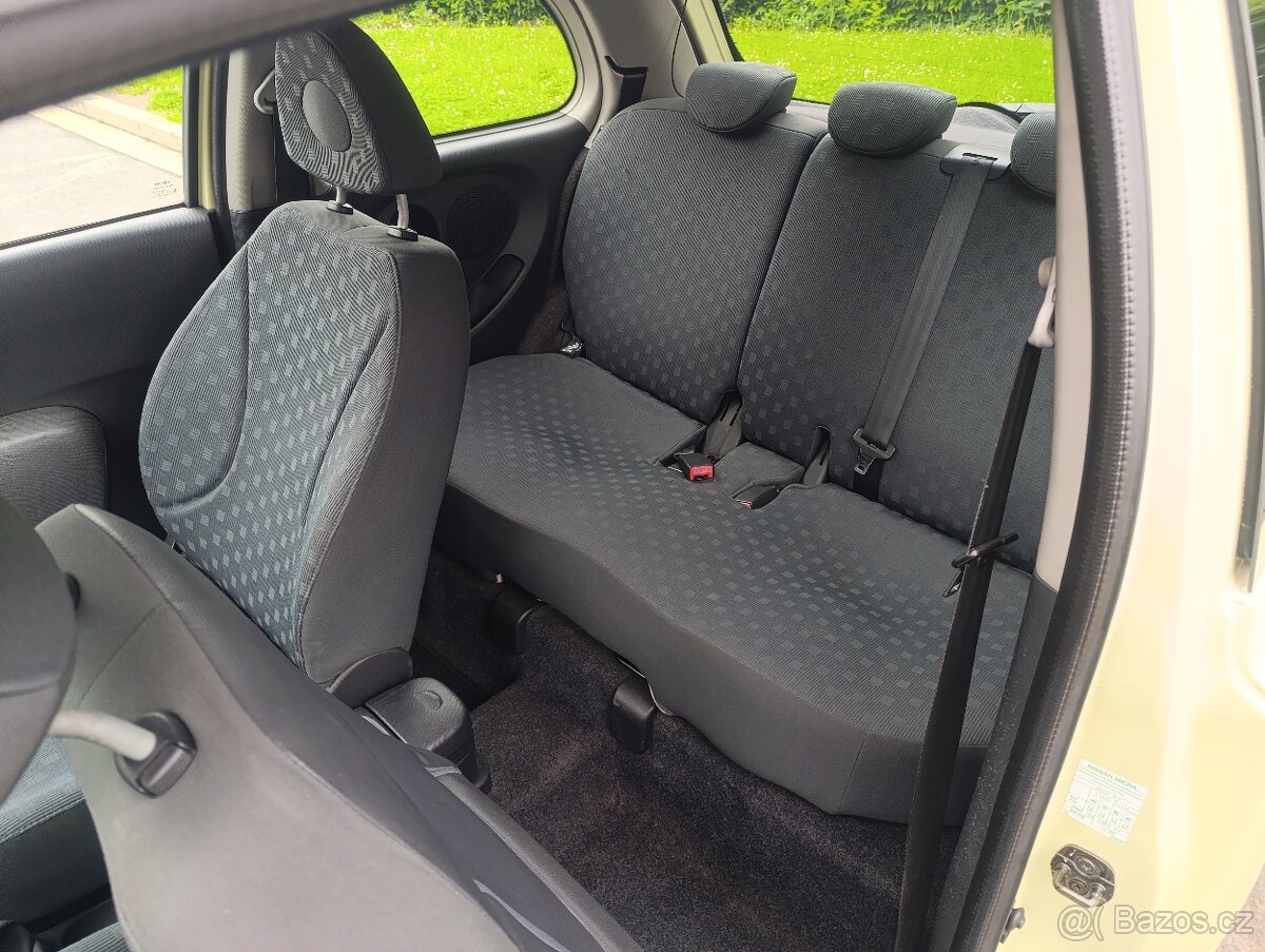 Nissan Micra 1.0i - 14