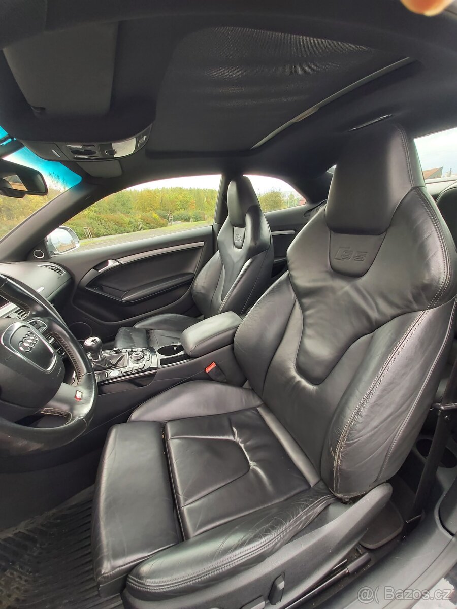 Prodám Audi S5, A5 4,2fsi, 260kw, manuální převodovka - 14