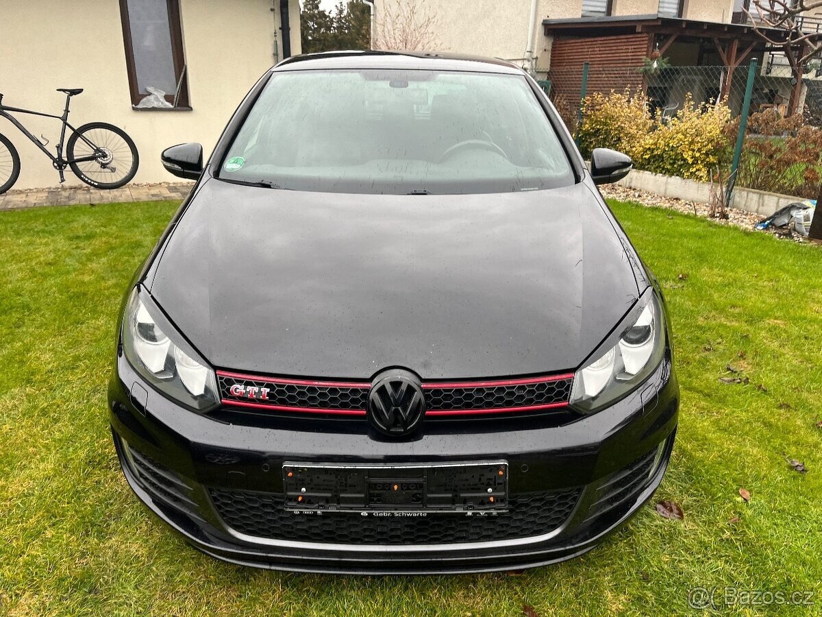Volkswagen Golf 6 GTI 2.0 tsi DynAudio Xenon DCC kamera - 14