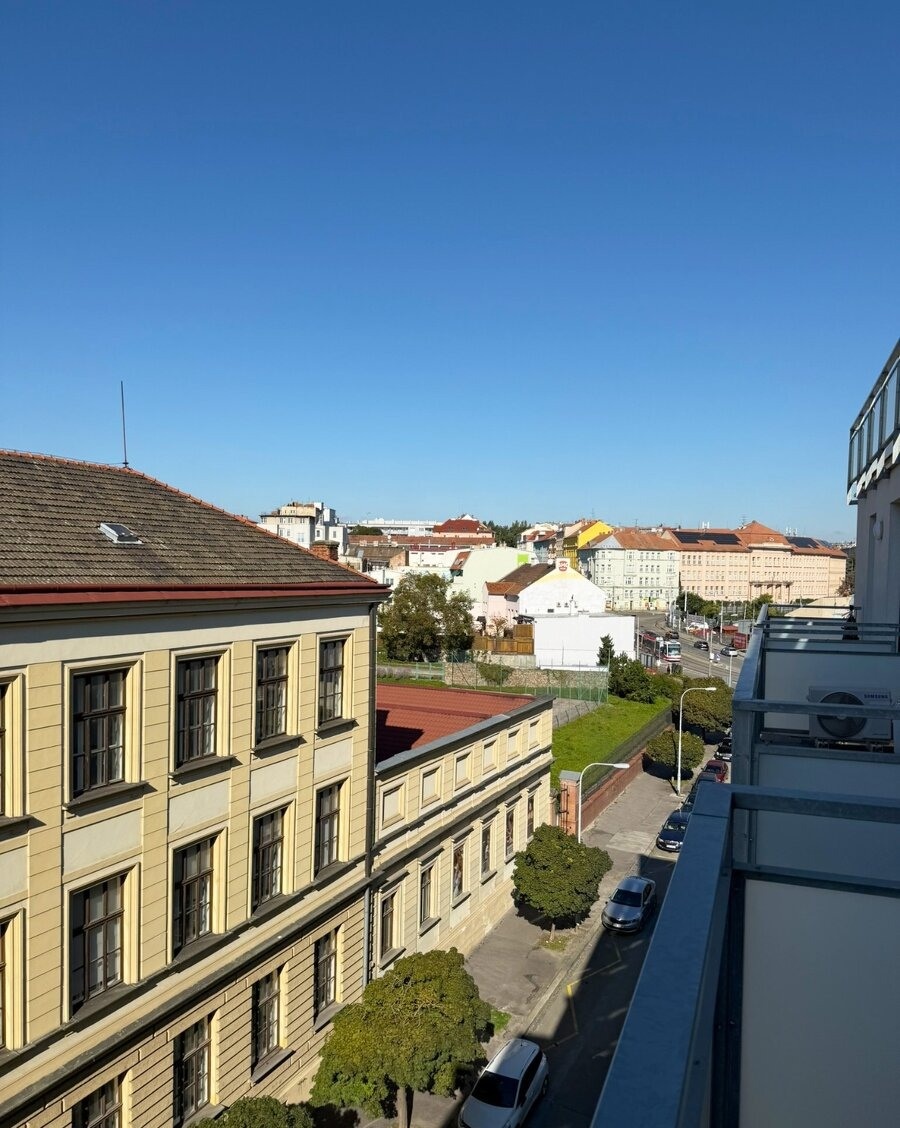 Pronájem bytu 2+kk 50 m² - 14