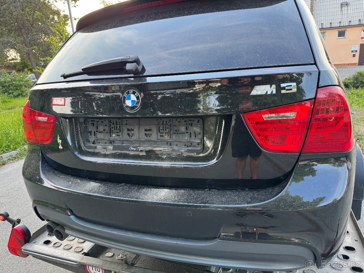 BMW E91 330d N57D30 LCi M-Paket blacksaphire dily - 14