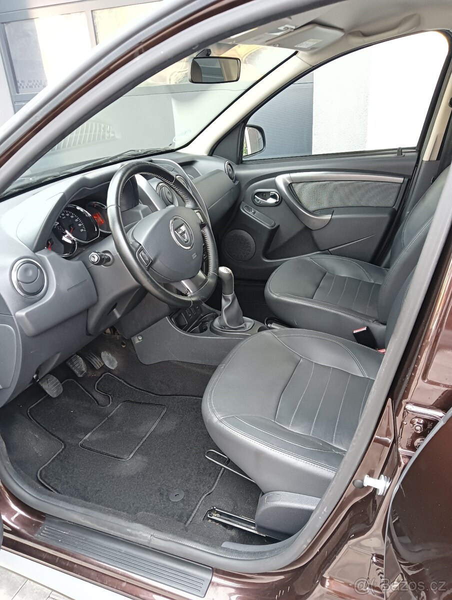 Dacia Duster 1.6 i Prestige - 14