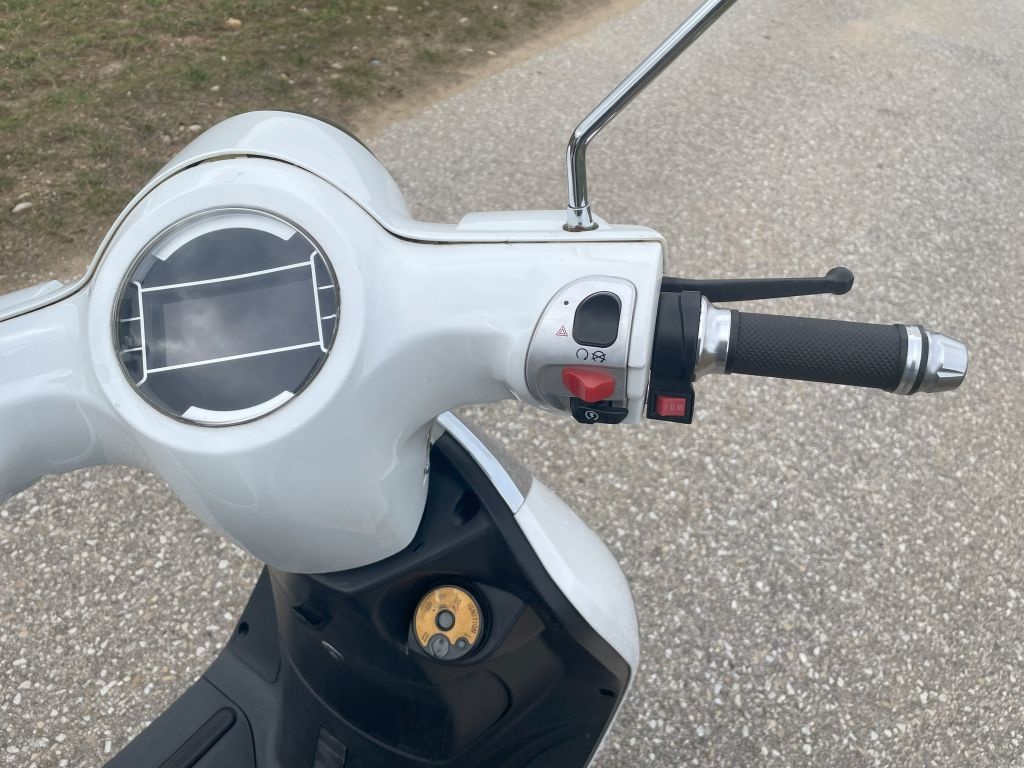 Elektrický skůtr blinkee.city nebo hecht citis - 14