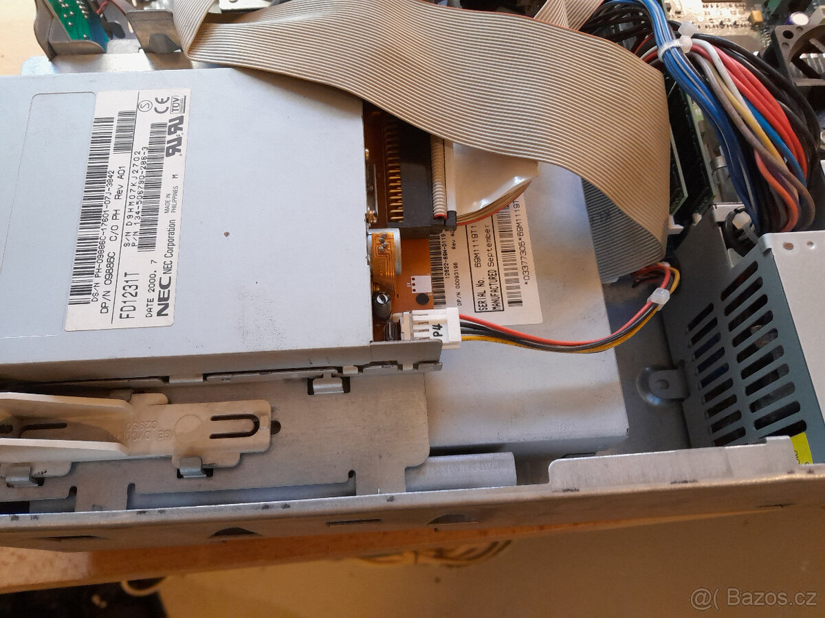 historické PC Dell OptiPlex GX115 desktop plně funkční - 14