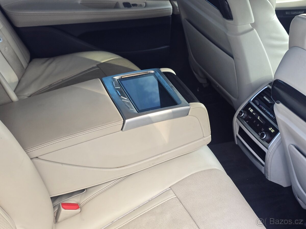 Bmw 7 - 14