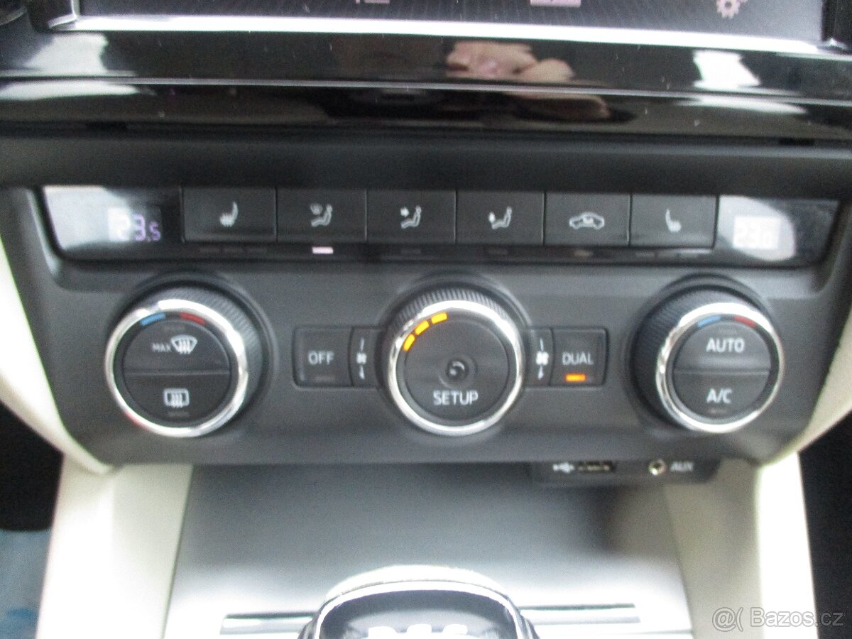 Škoda Octavia 1.4 TSi Combi DSG - 14