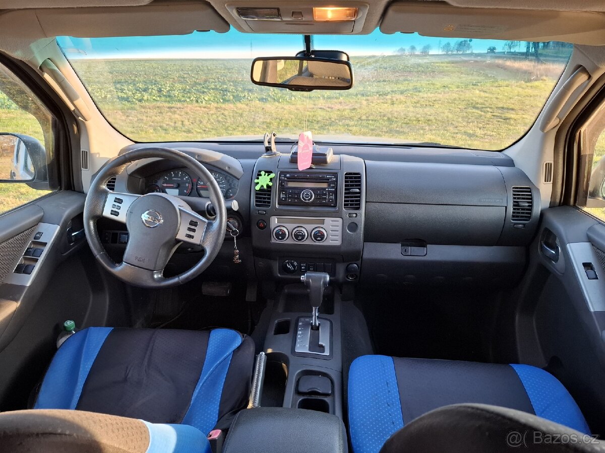 Nissan Navara D40 SLEVA volejte - 14