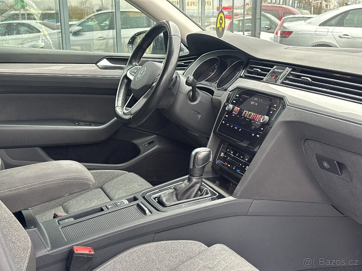 Volkswagen Passat 2023 - 14