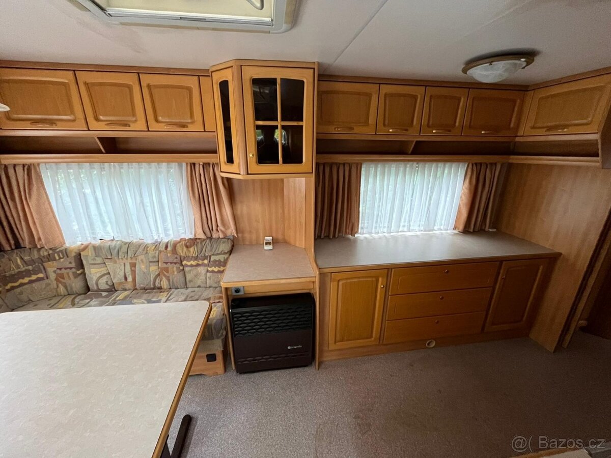 Dlouhodobě pronajmu celoroční karavan s pozemkem - 14