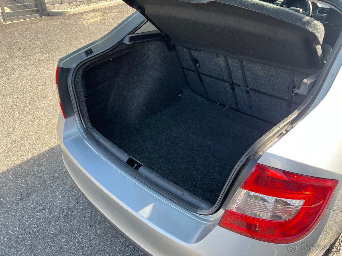 ŠKODA Rapid 1.6 TDI - ÚSPORNÝ A SPOLEHLIVÝ - 14