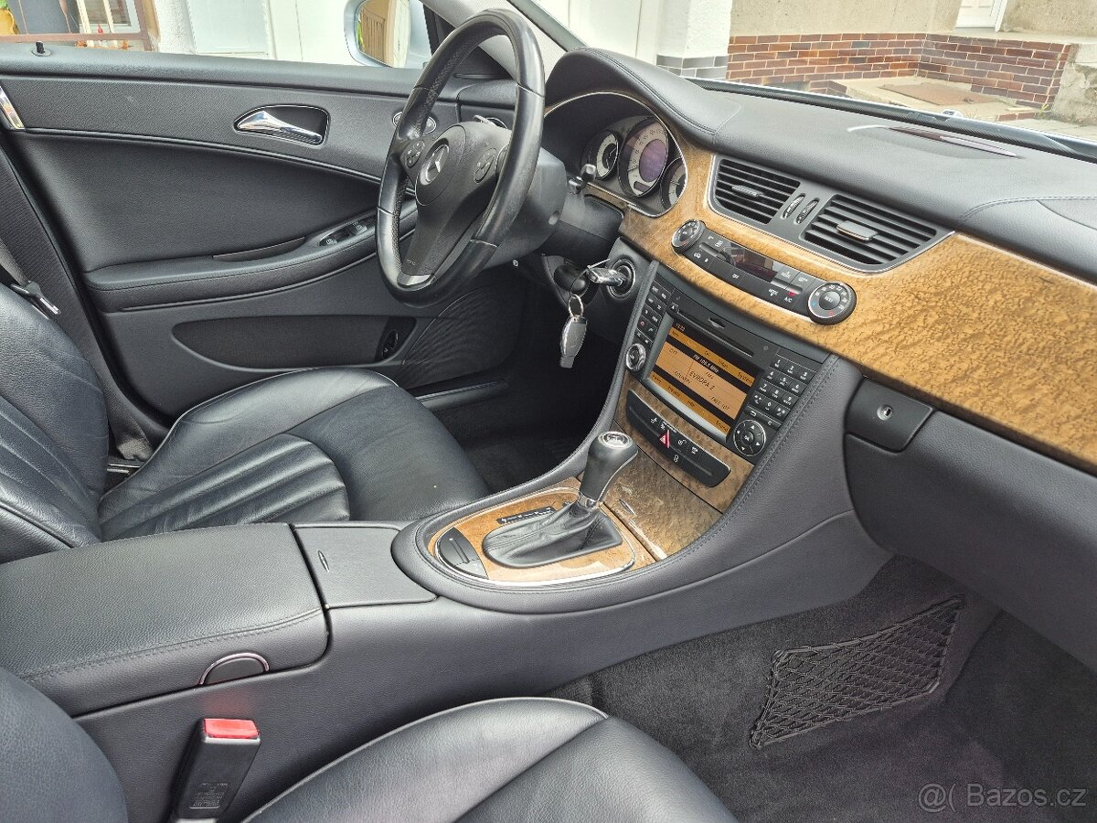 Mercedes Benz 350 cdi CLS - 14