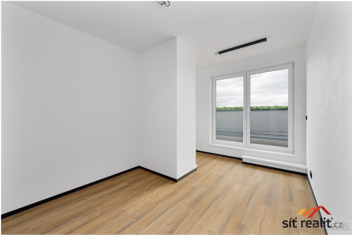 Atraktivní novostavba bytu 3+kk, celkem 89 m2, velká terasa - 14