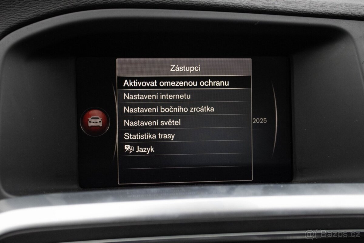 VOLVO V60 Cross Country 2.0L 110kW MT/6 2017 - 14