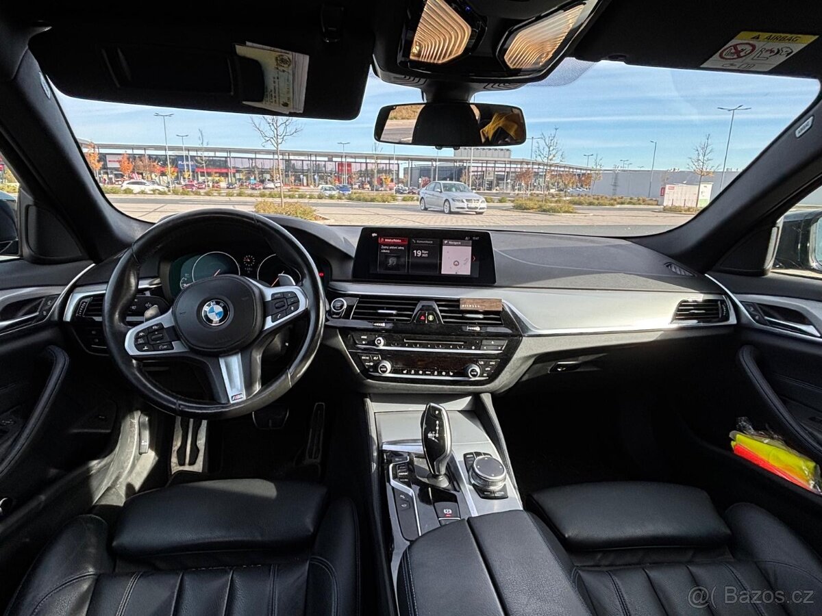 BMW 530 D xDrive M packet model 2019 (G30 F90) - 14