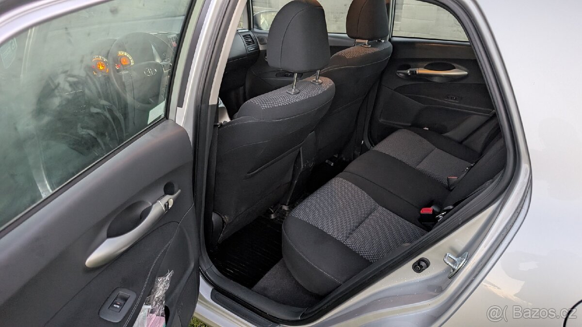 Toyota Auris 1.6 97kW VVTi - 14