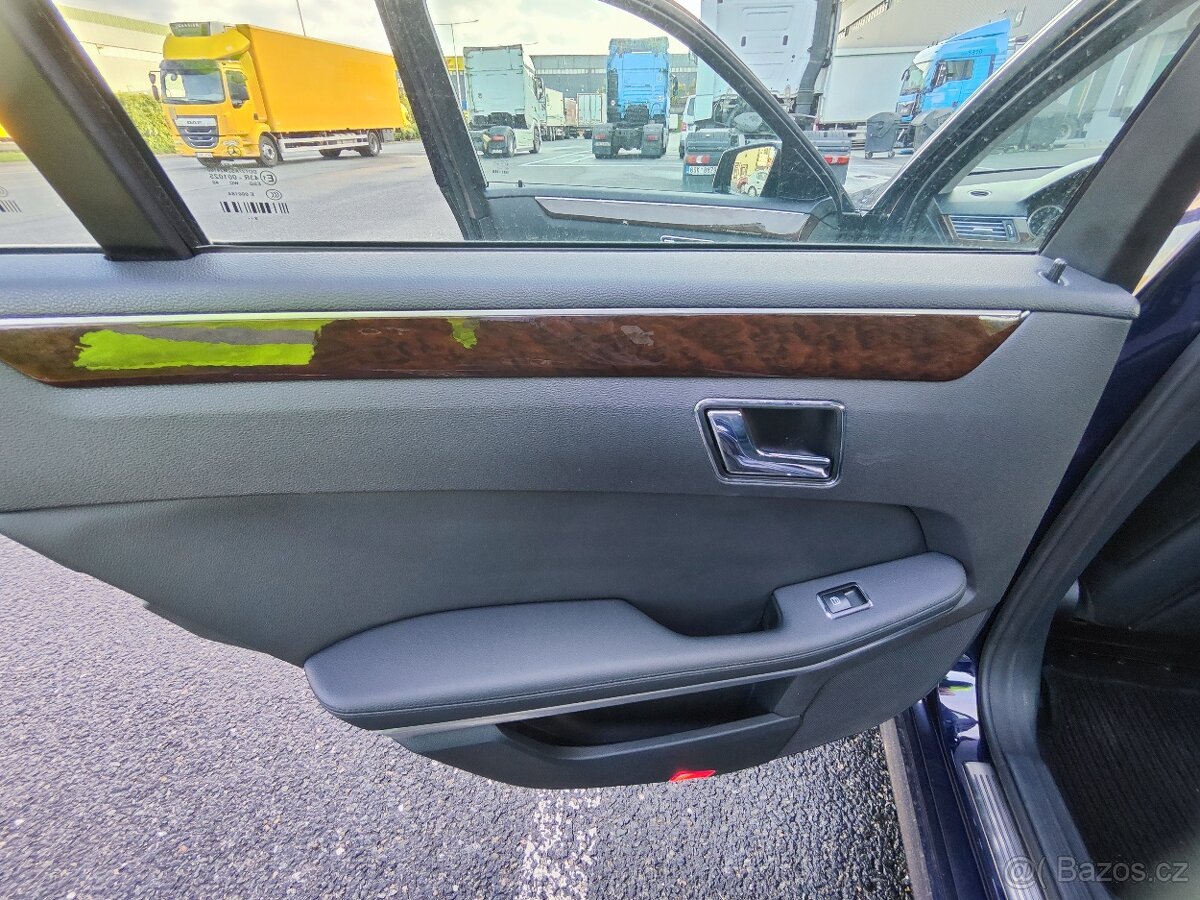 Mercedes-Benz W212 - 14