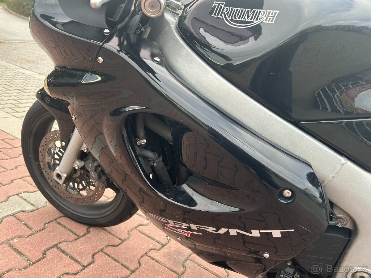Triumph Sprint ST 955 2000 - 14