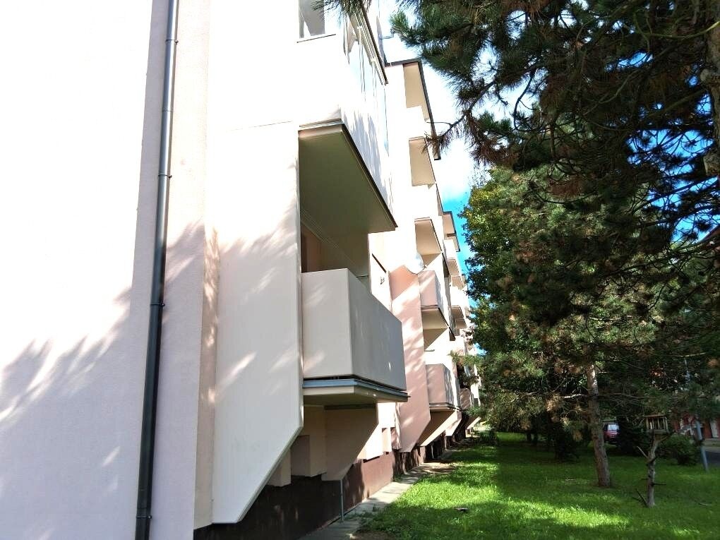 Pronájem bytu 2+1 Louky, Jarošov - 14