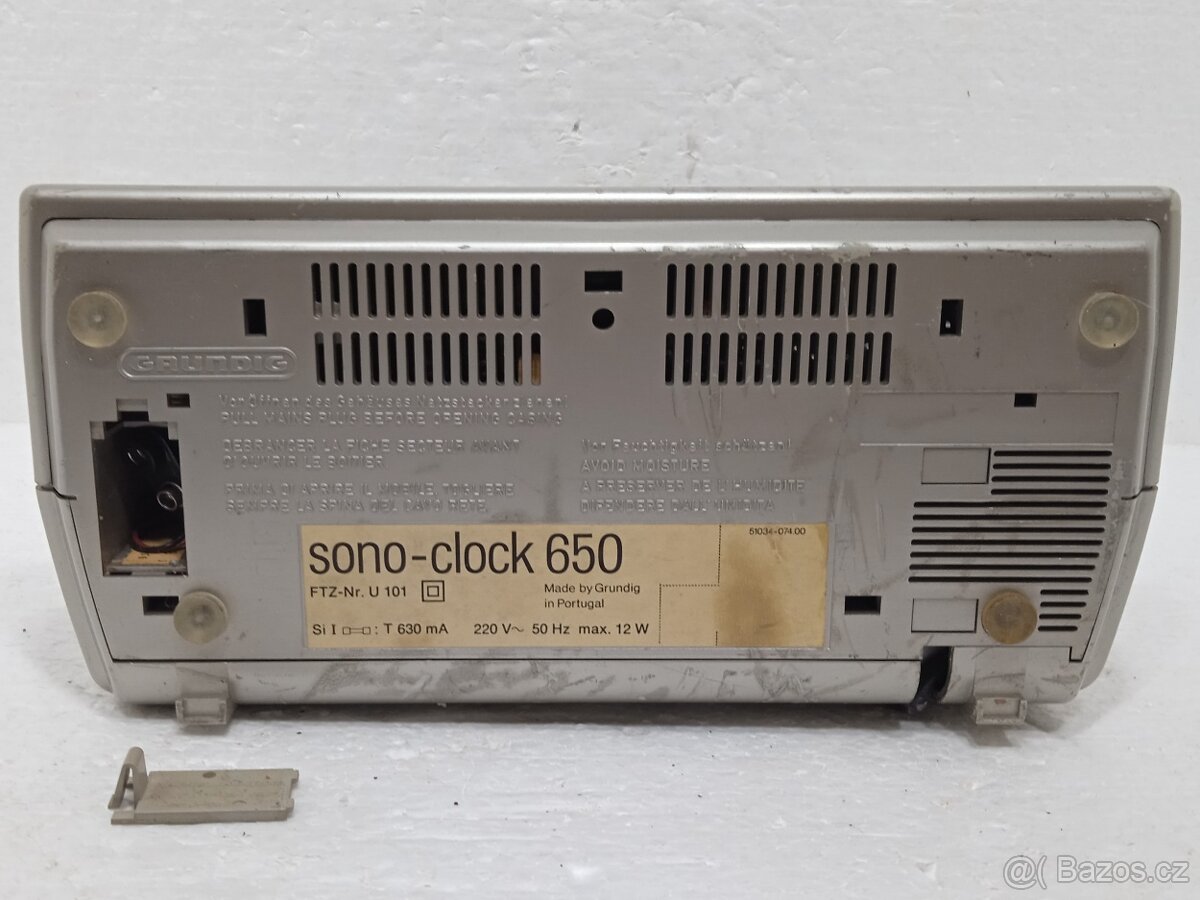 GRUNDIG Sono Clock 650 Retro radiobudík - 14