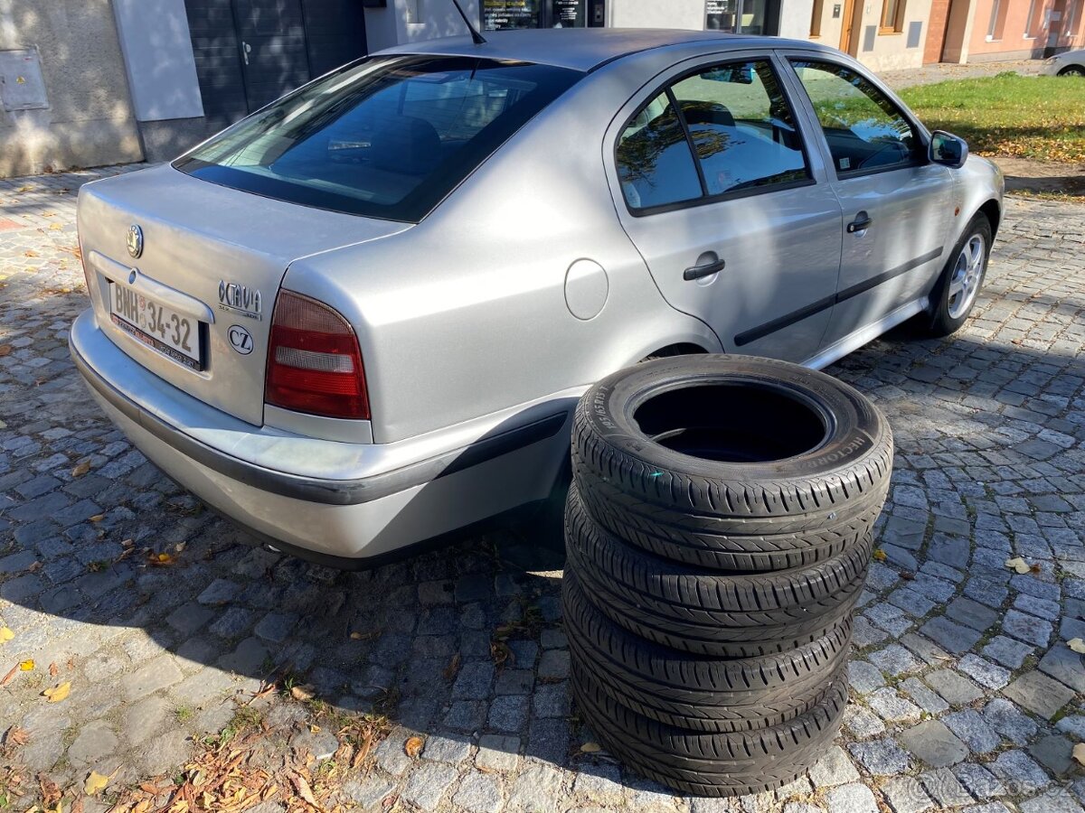 Škoda Octavia I (v plné výbavě) - 14