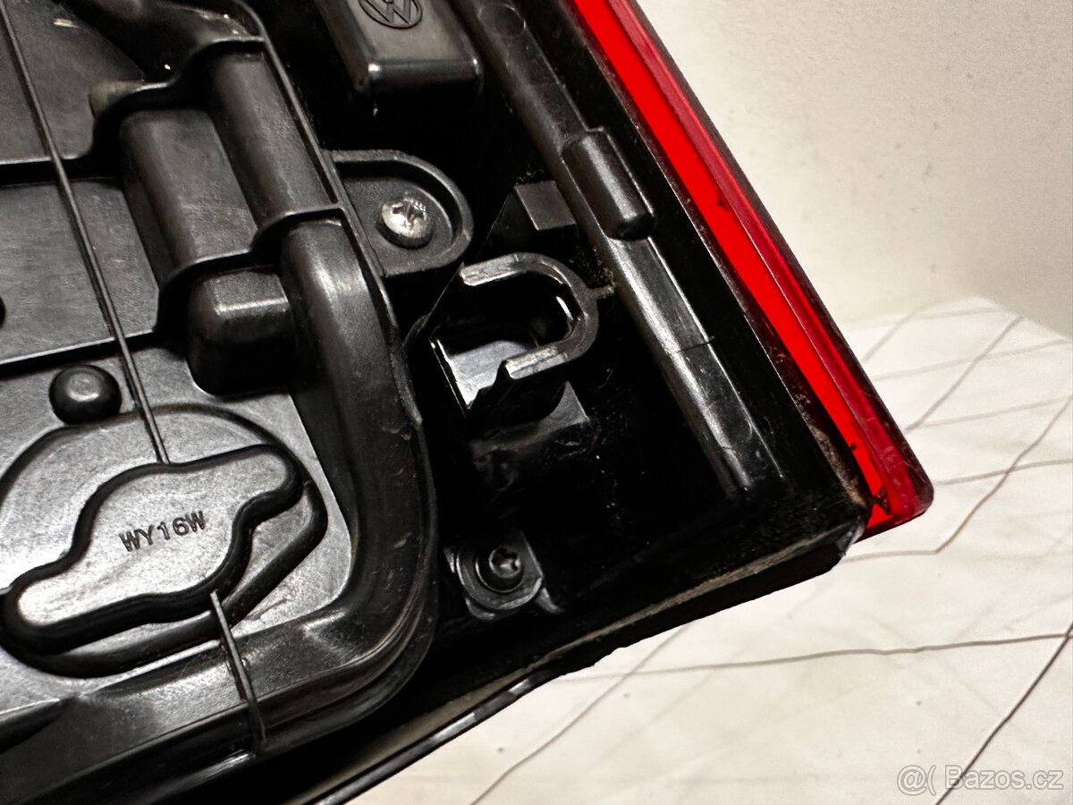 VW T6.1 zadní světlo - 14