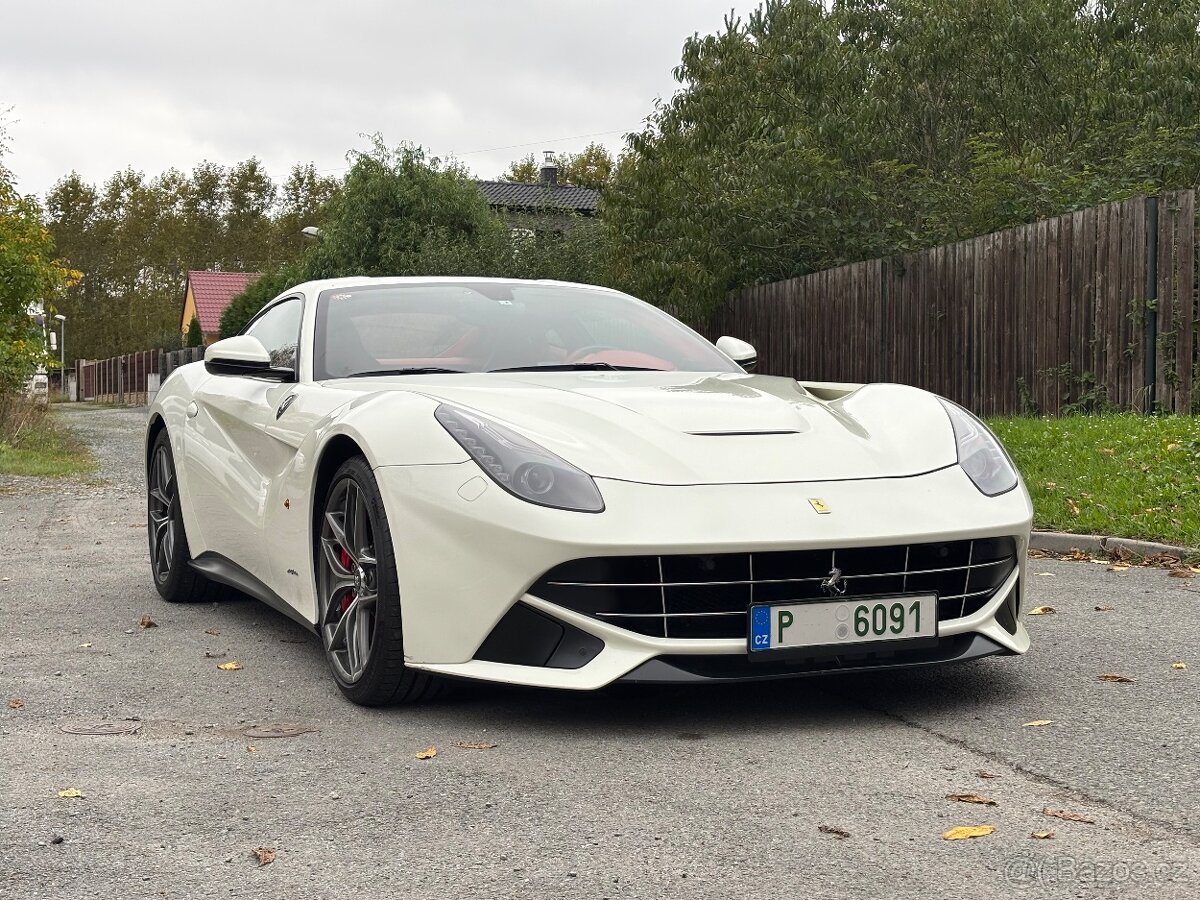 Ferrari F12 Berlinetta - 14