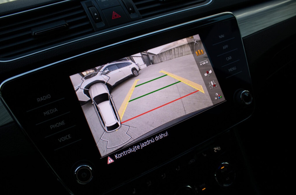 Škoda Superb Combi 2.0 TDI SCR Style DSG - 14