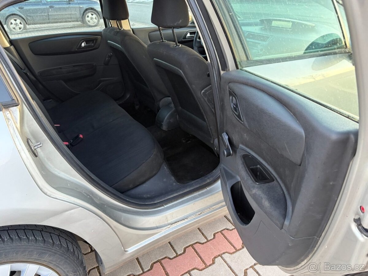 Citroen C4 1.4i 16V ČR STK 2/2028 - 14