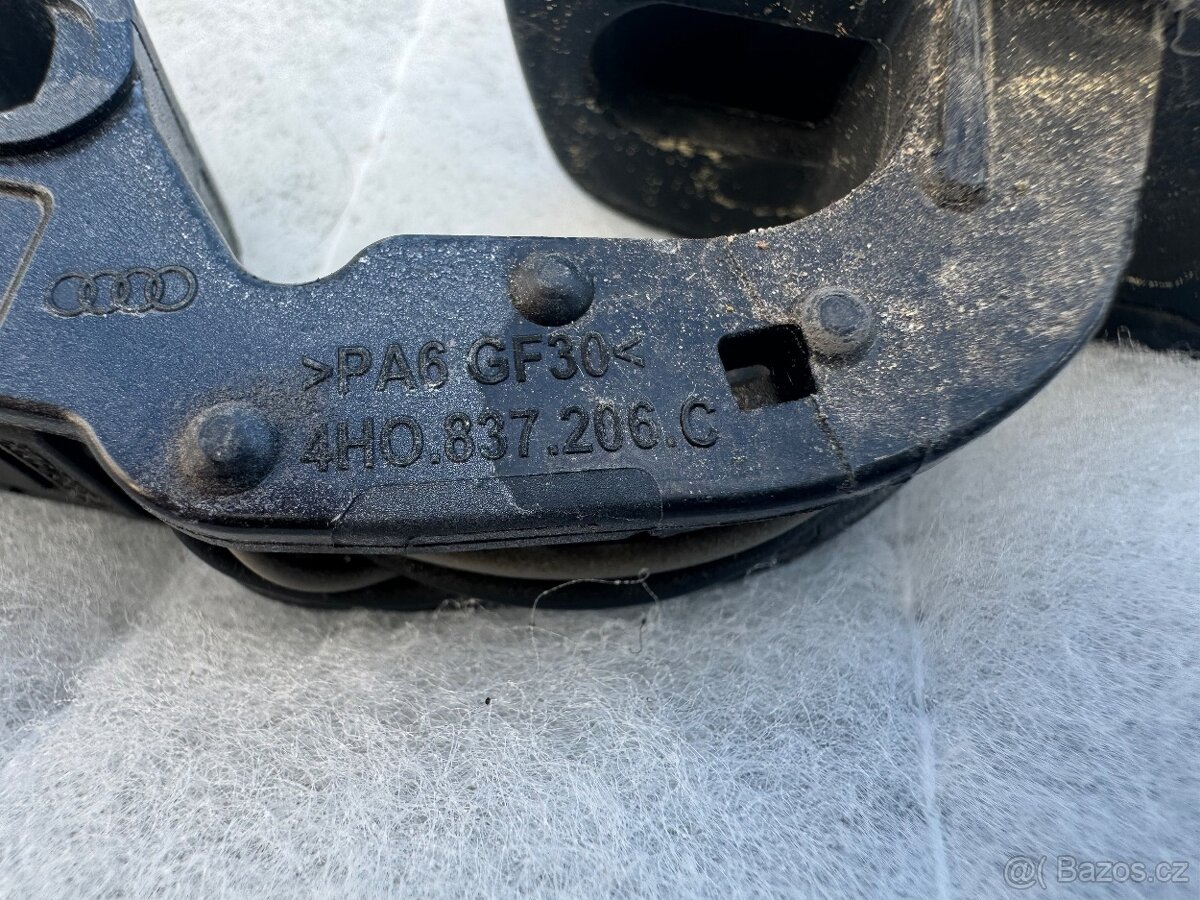 Dily pravych zadnich dveri - Audi A6 4G/C7 avant - 14