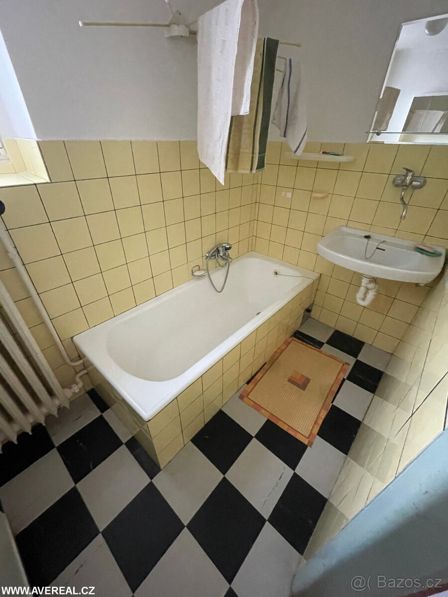 Prodej RD 5+1/T/garáž (2x2+1/T/garáž), pozemek 551m2. - 14