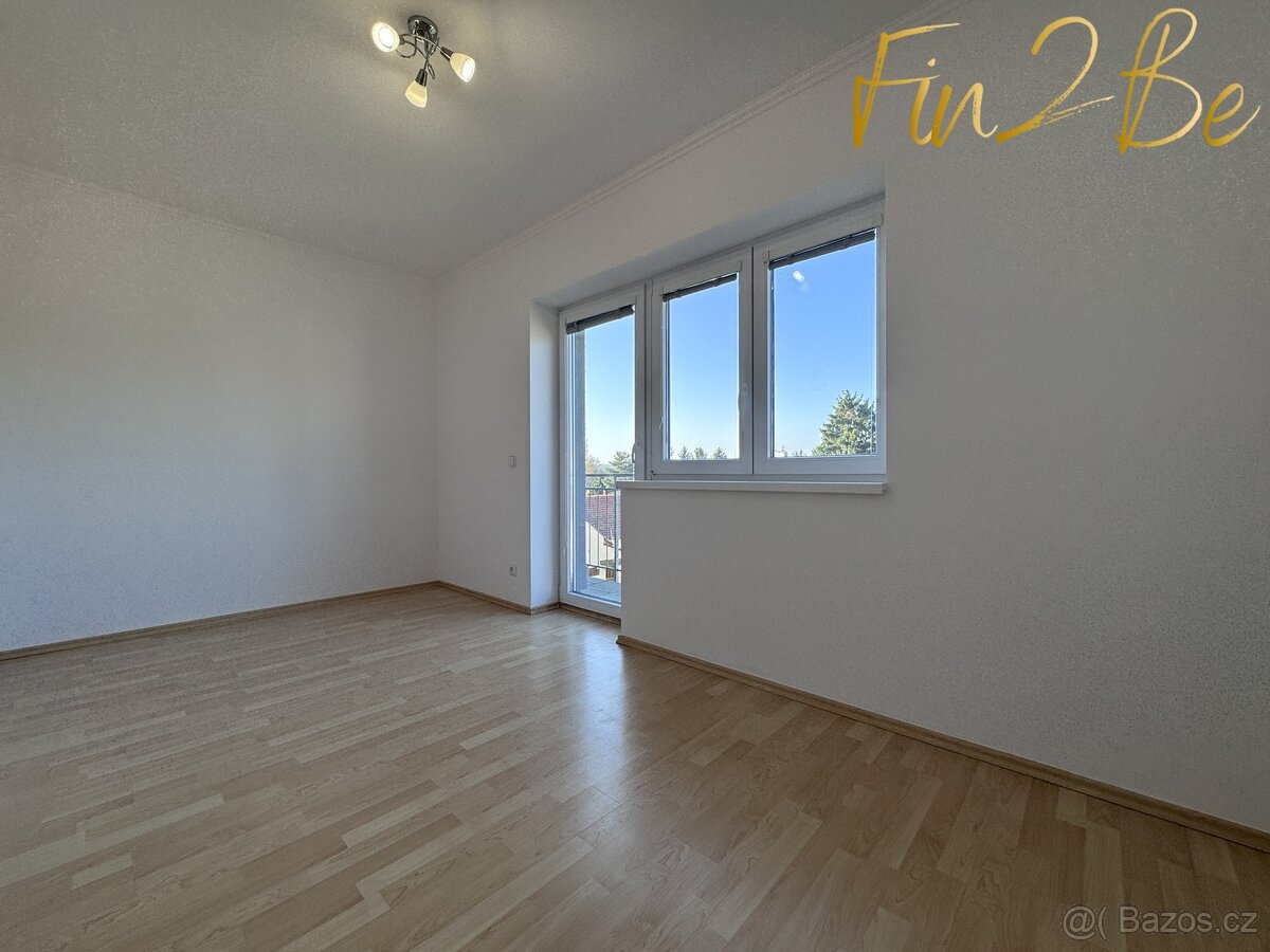 Pronajmu krásný mezonet 4kk v RD s garáží a zahradou - Běcho - 14