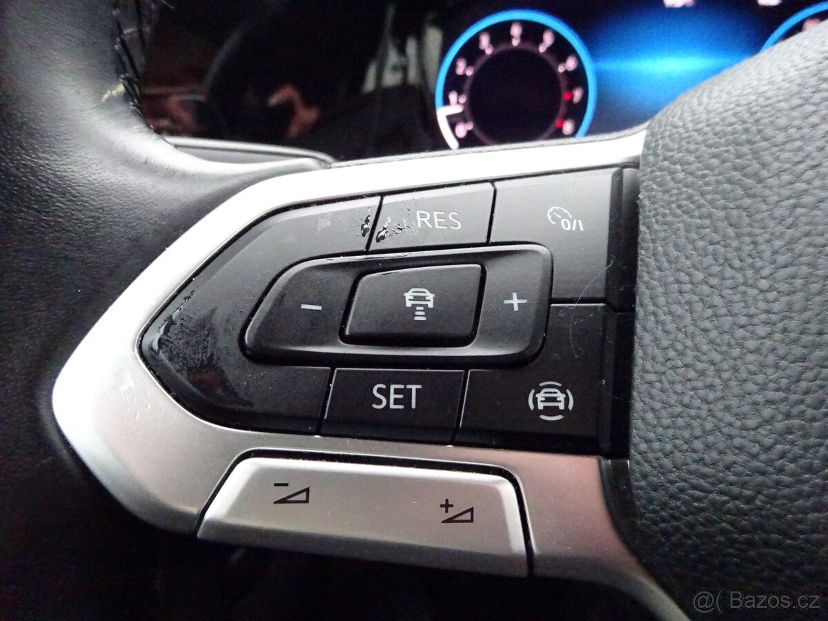 Volkswagen Golf VIII, 1,5 TSI, GARANCE KM - 14